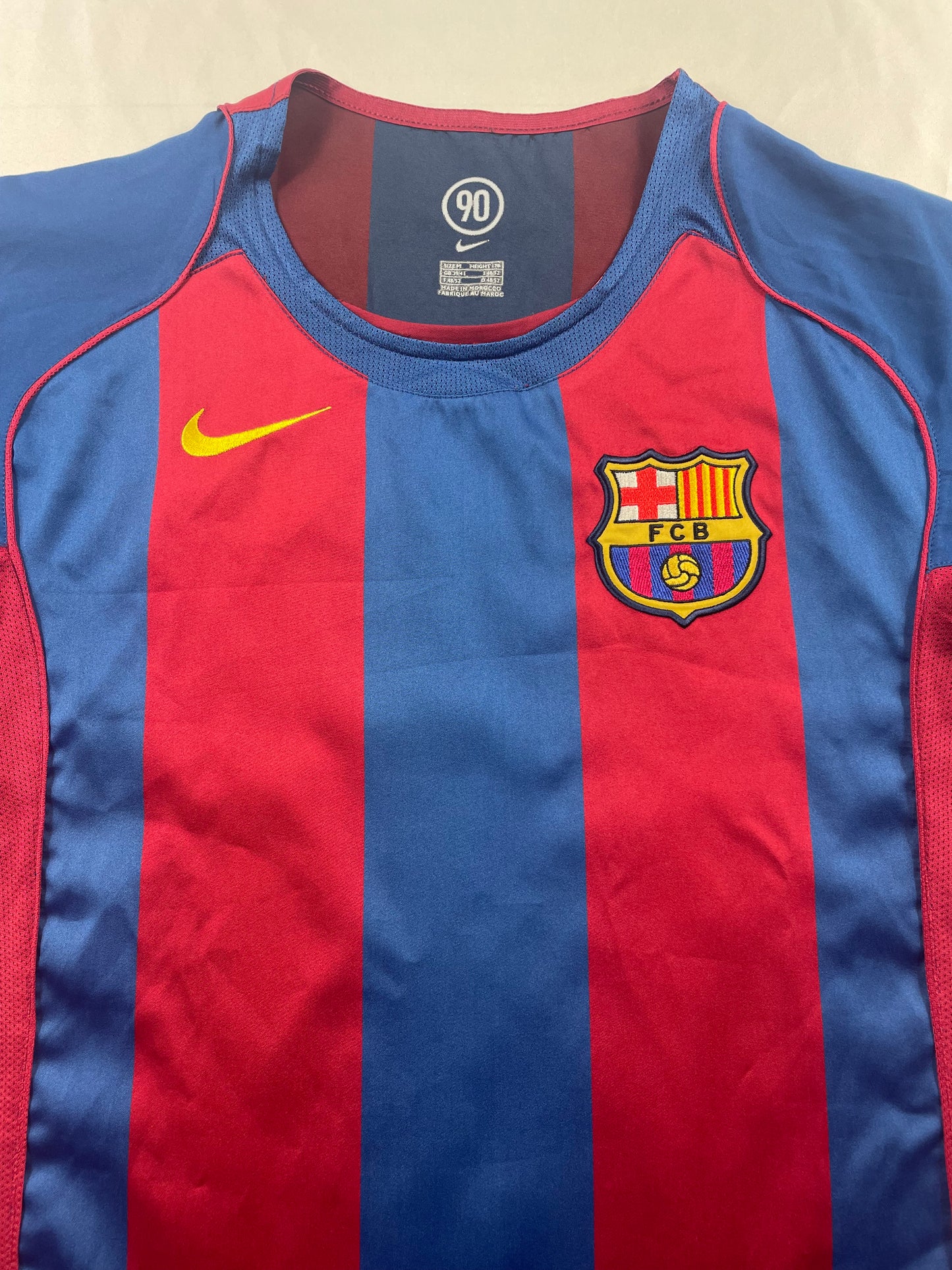 2004/05 FC Barcelona Home Ronaldinho #10 (M)