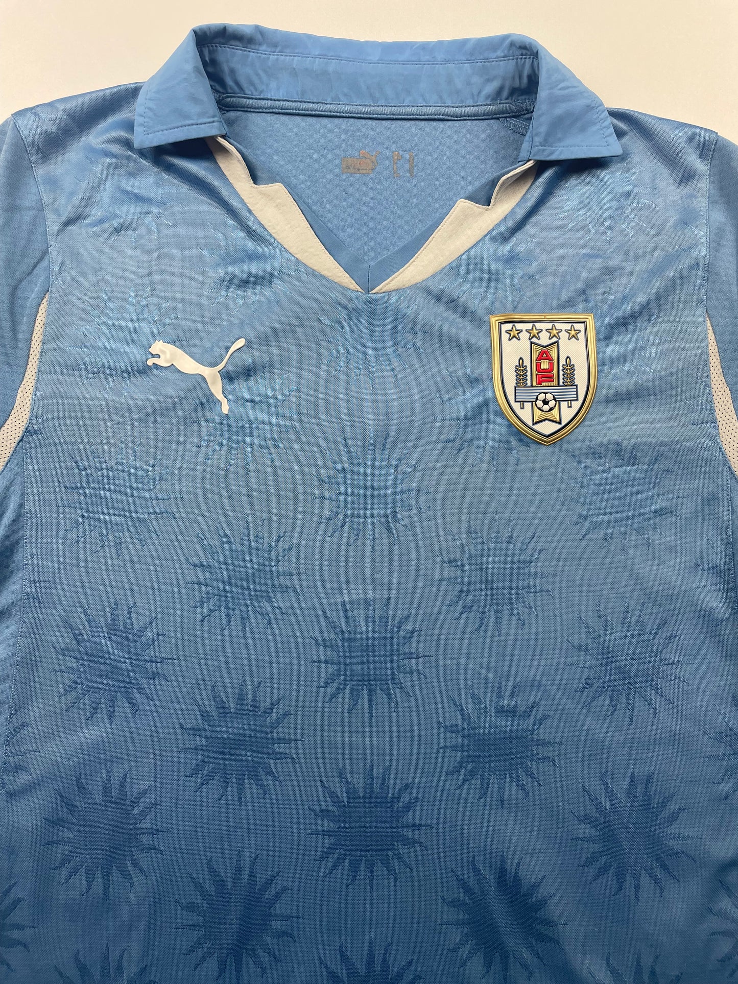 2010 Uruguay Home Player Issue (L)