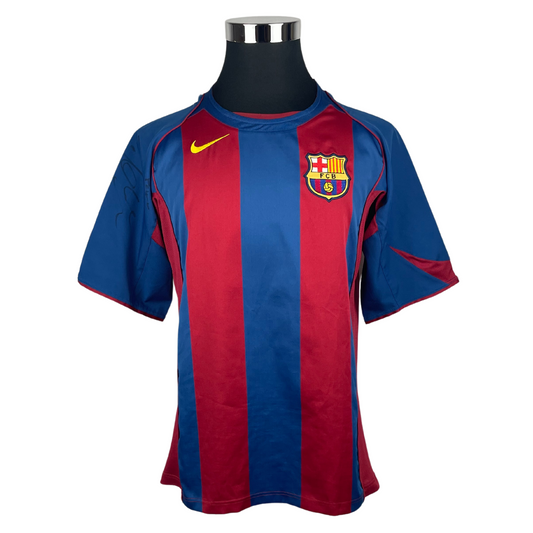 2004/05 FC Barcelona Home Ronaldinho #10 Signed (M)